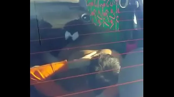 أفضل Couple caught doing 69 in car مقاطع مقاطع