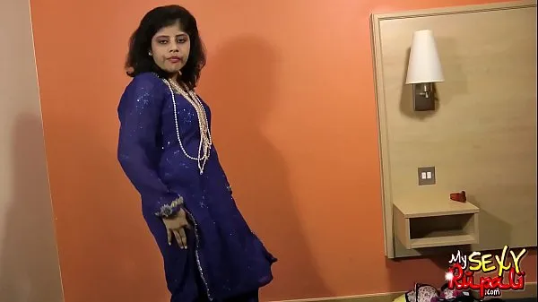 أفضل Gujarati Indian Next Door Girl Rupali Acting As Pornstar مقاطع مقاطع