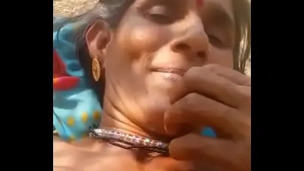 Best Indian village mature aunty pee nd fuck clips Clips